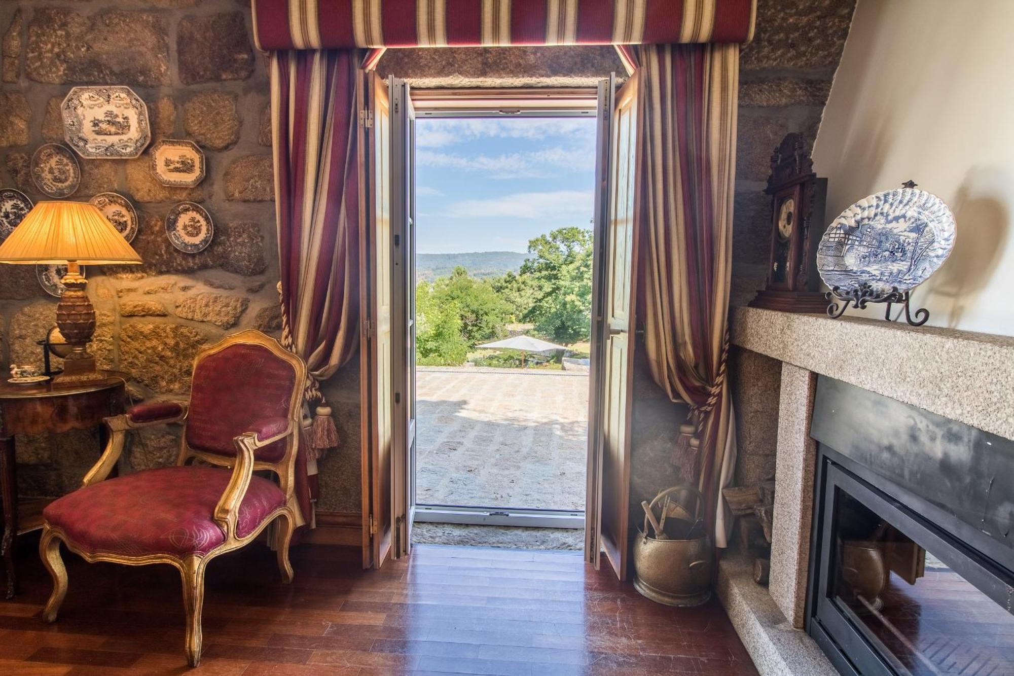 The Fox House - Private Villa & Nature São Pedro do Sul Exterior foto